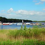 In Am Mueritzsee Apartamento *